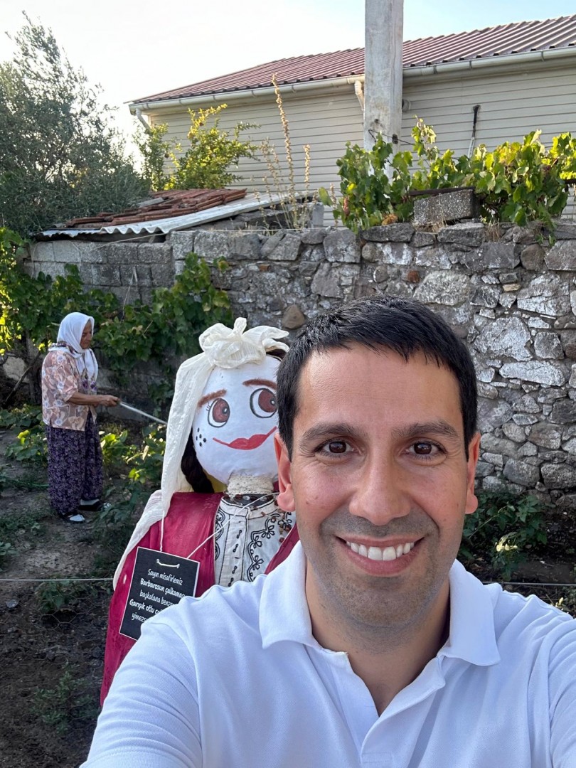 serhan_selfie-1